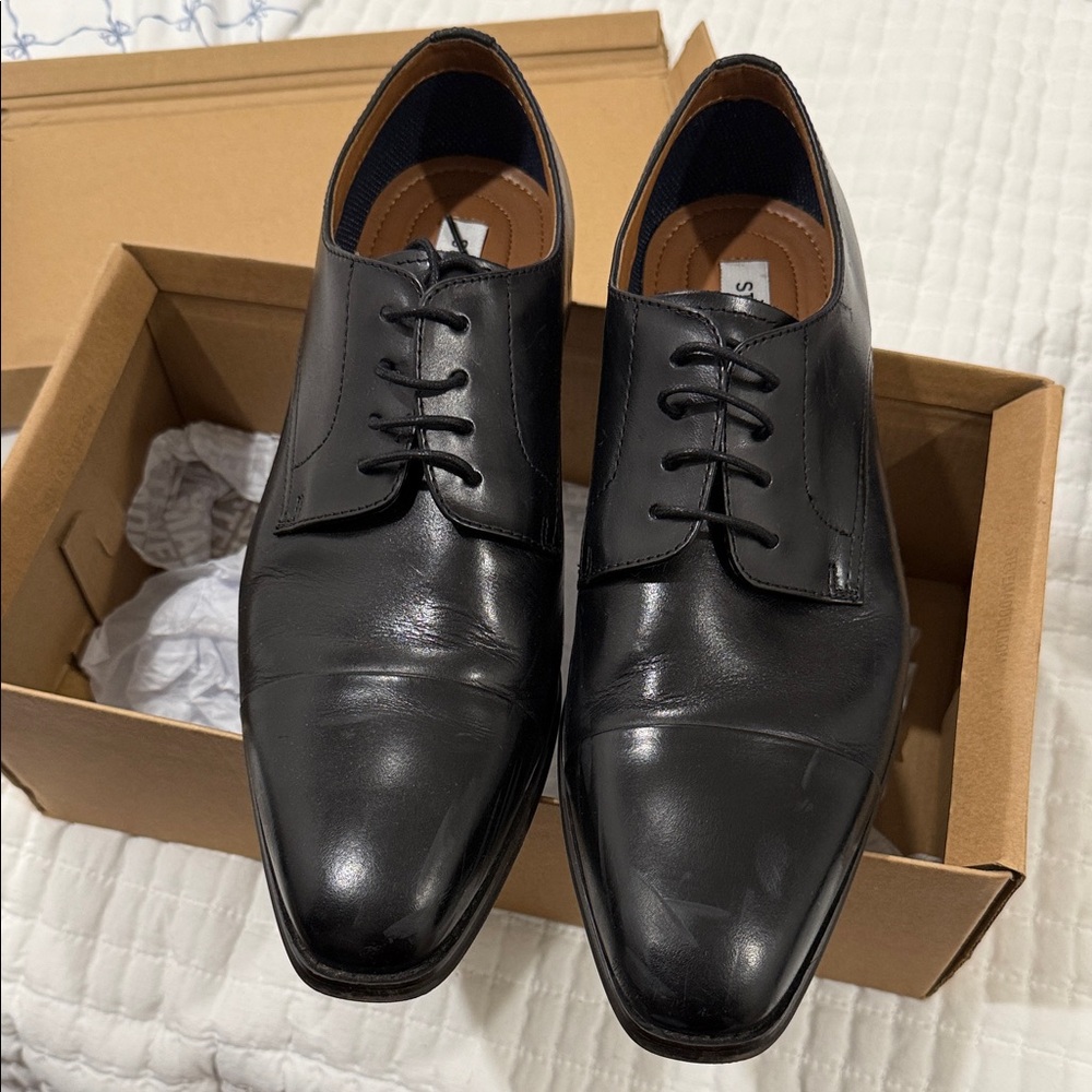 Steve Madden Men’s Black Leather shoes